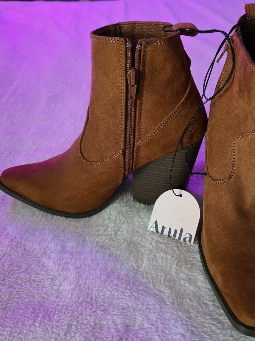 NWT Arula Brown Faux Suede Stacked Heel Ankle Booties Size 8